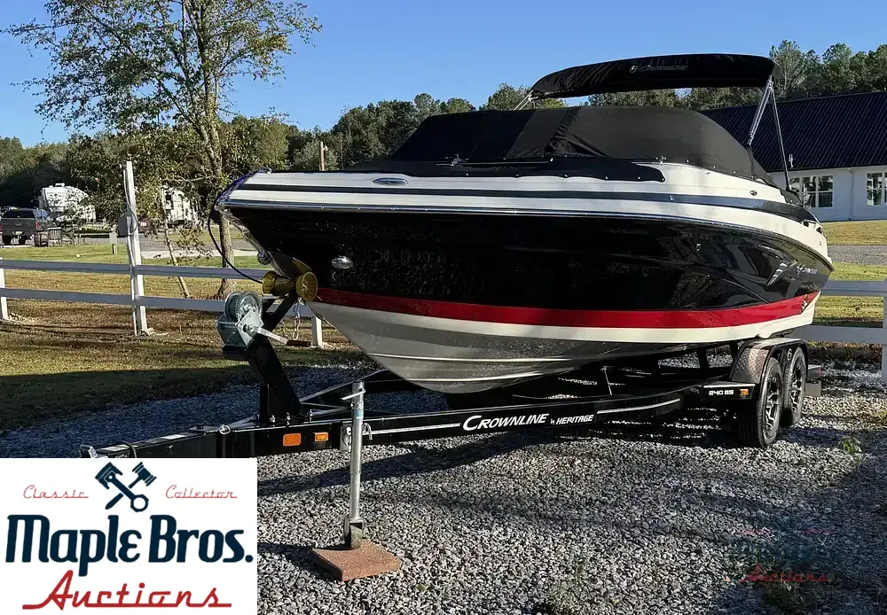 2023 Crownline 240 SS