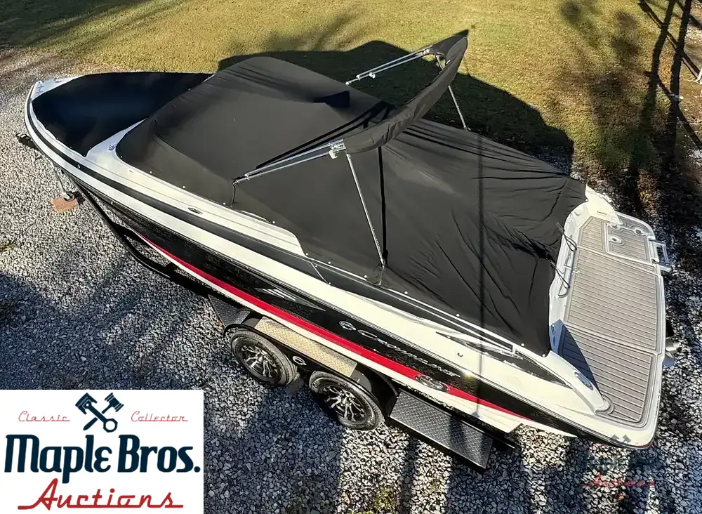 2023 Crownline 240 SS