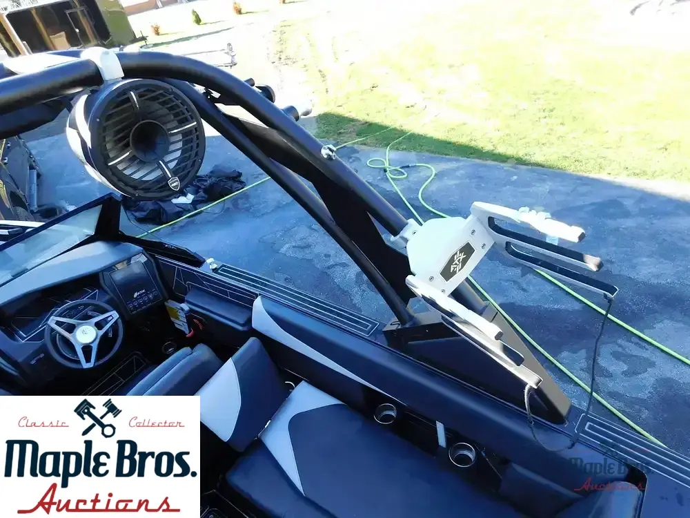 2022 ATX Surf Boats 22 Type S