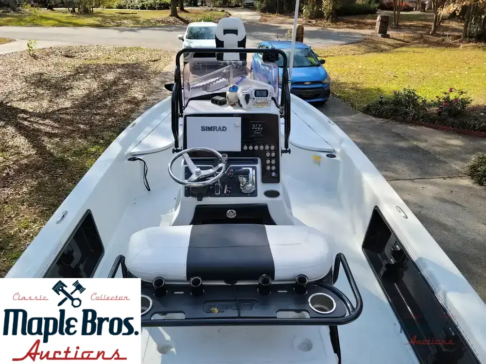 2018 Blue Wave 2400 Pure Bay