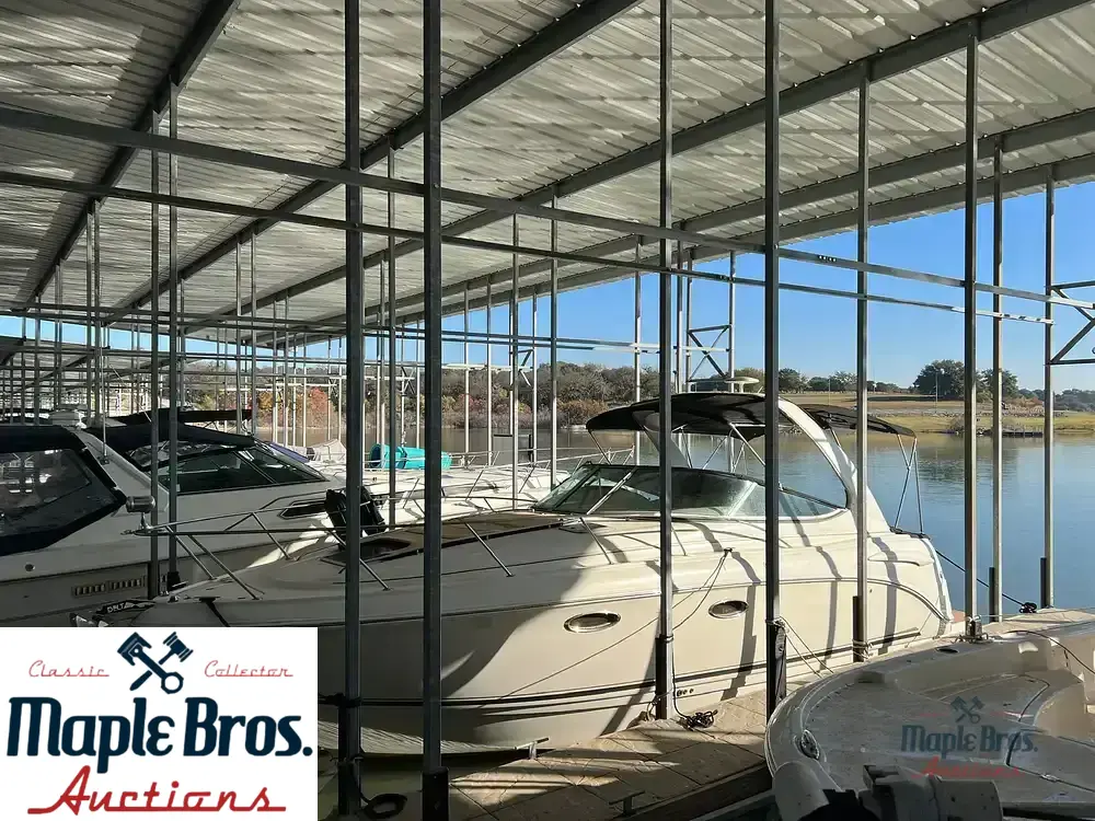 2005 Chaparral 310 Signature