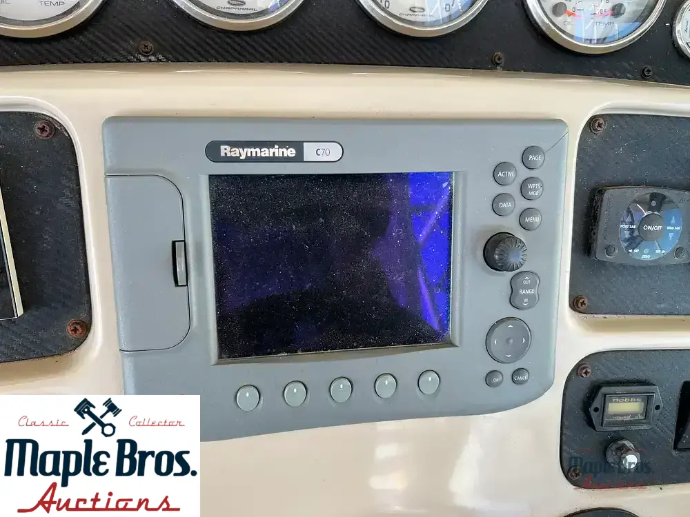 2005 Chaparral 310 Signature