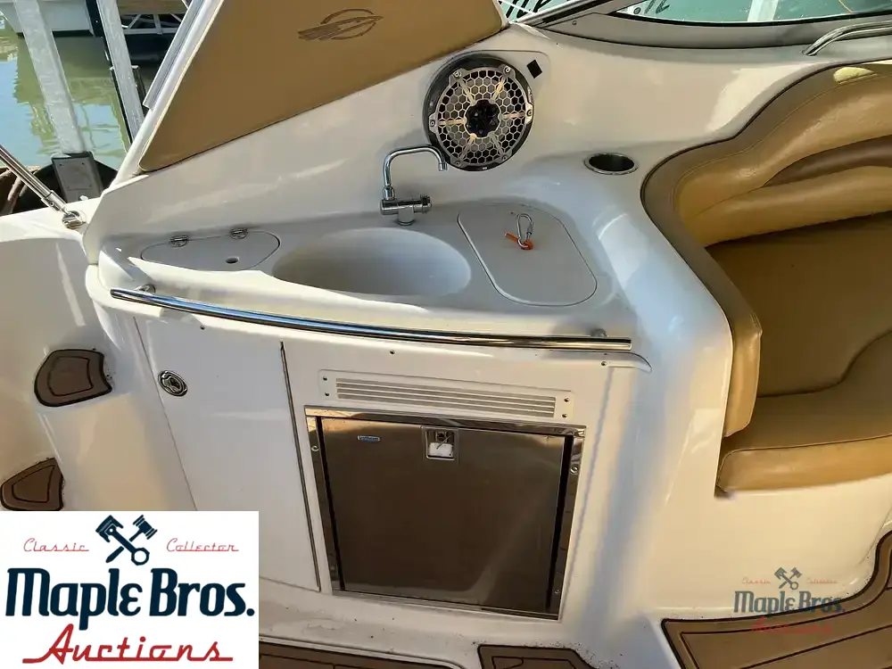 2005 Chaparral 310 Signature