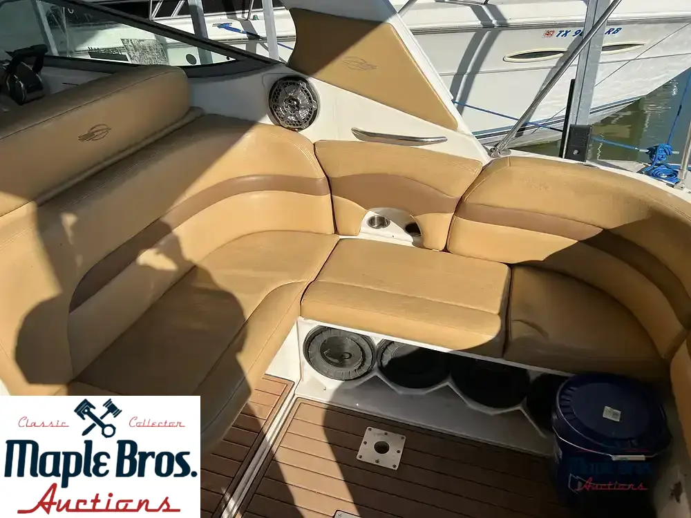 2005 Chaparral 310 Signature