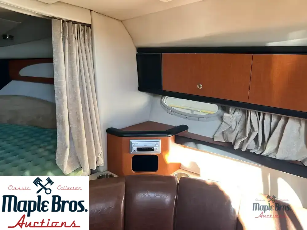 2005 Chaparral 310 Signature