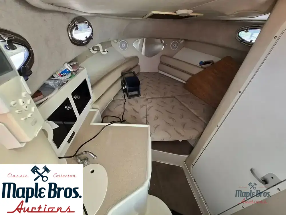 2003 Hydra-Sports 2600WA