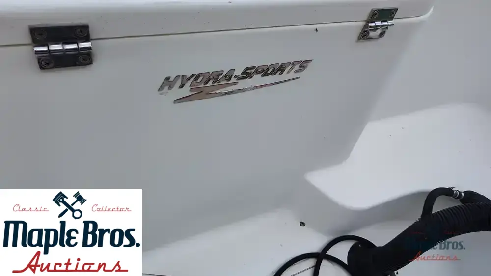 2003 Hydra-Sports 2600WA