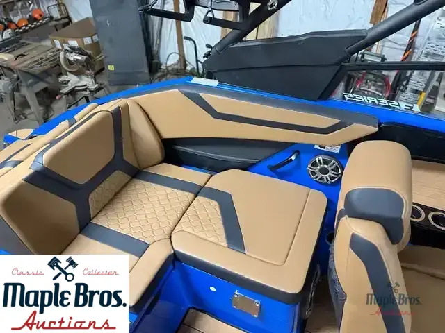 2025 Yamaha 222xe