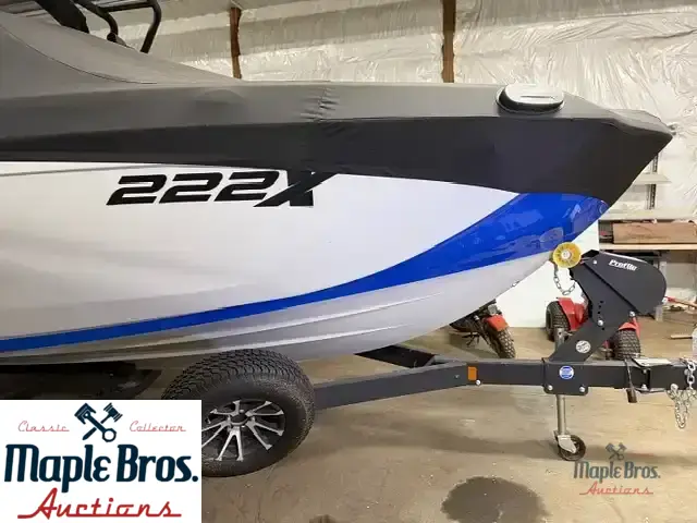 2025 Yamaha 222xe