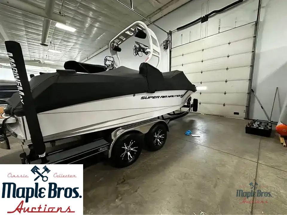 2015 Super Air Nautique 210