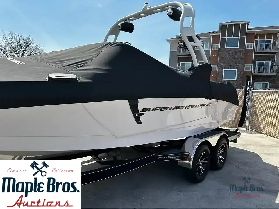 2015 Super Air Nautique 210