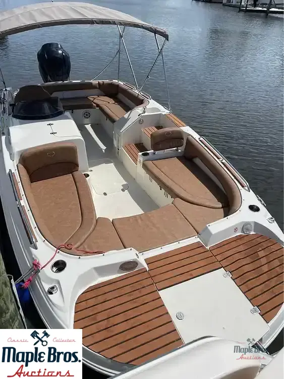 2022 Stingray 212 SC