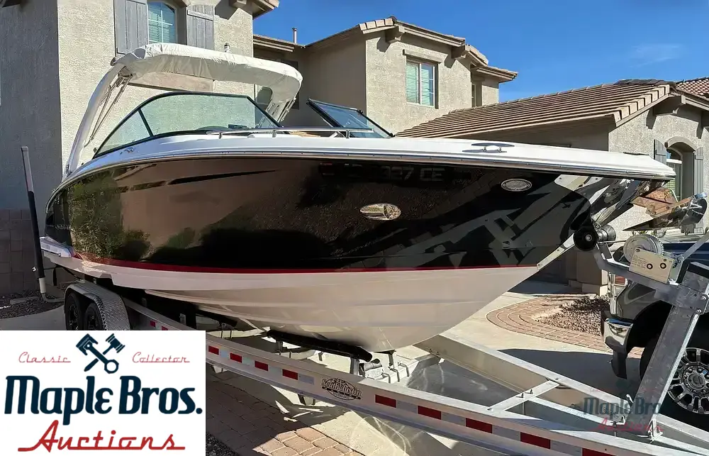 2019 Regal 2800