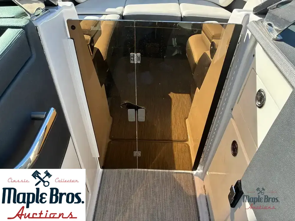 2019 Regal 2800
