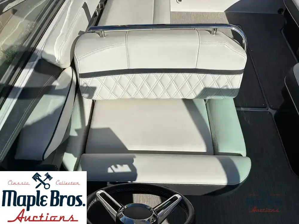 2019 Regal 2800