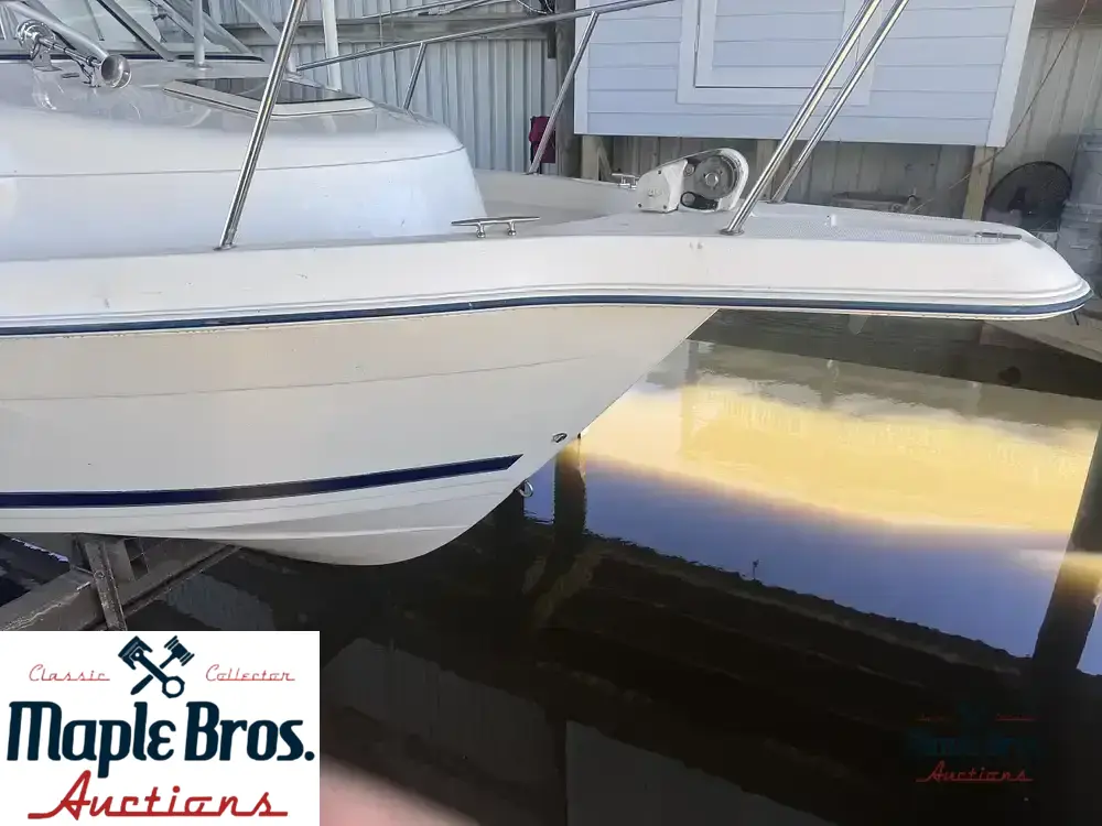 2001 Cobia 250WA