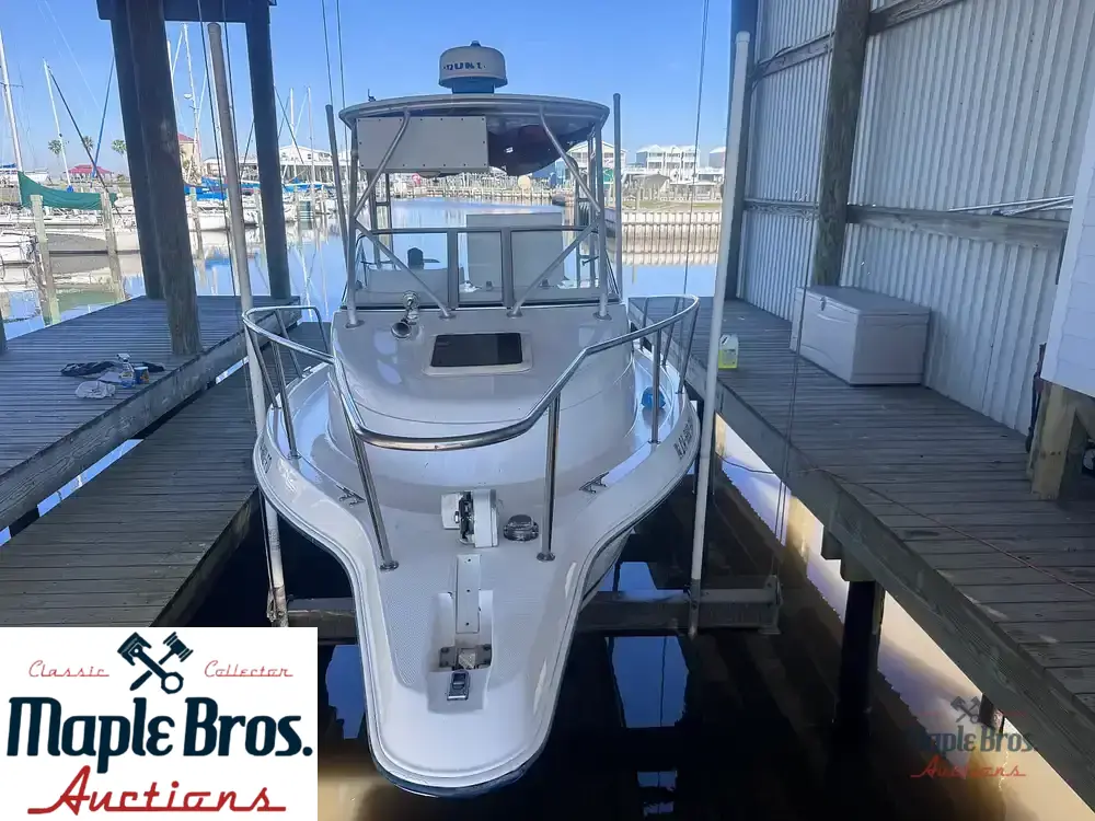 2001 Cobia 250WA