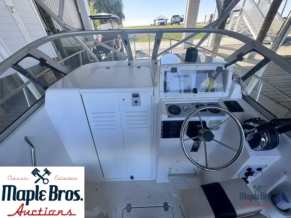 2001 Cobia 250WA