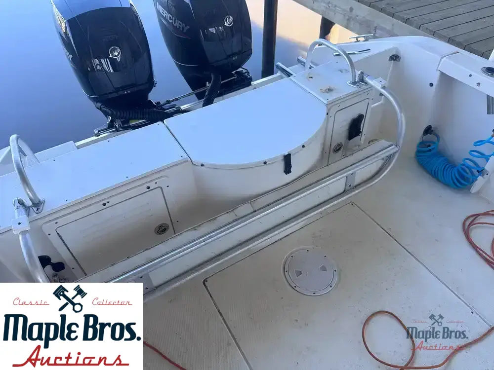 2001 Cobia 250WA