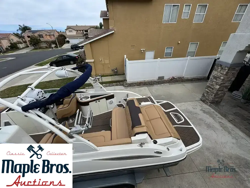 2013 Sea Ray 260 Sundeck