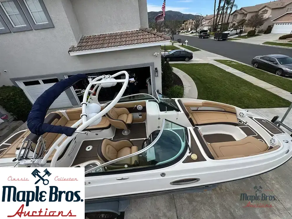 2013 Sea Ray 260 Sundeck