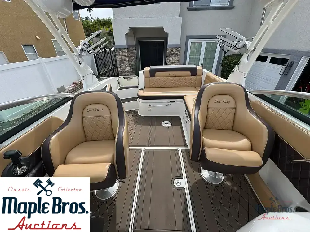 2013 Sea Ray 260 Sundeck