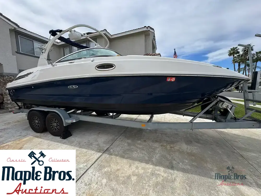 2013 Sea Ray 260 Sundeck