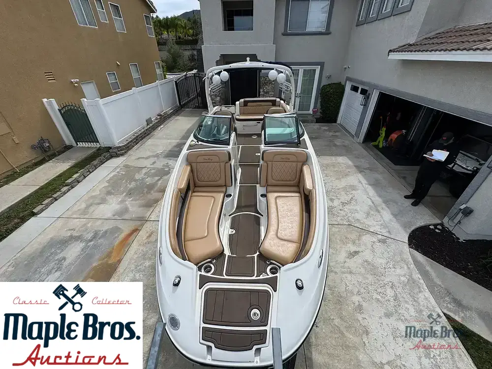 2013 Sea Ray 260 Sundeck