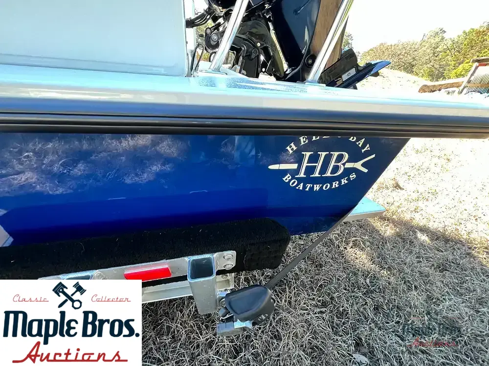 2023 Hells Bay Professional