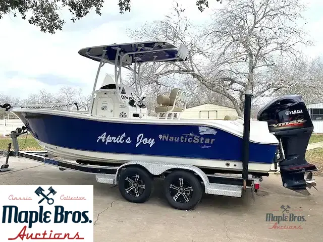 2018 NauticStar 2302 Legacy