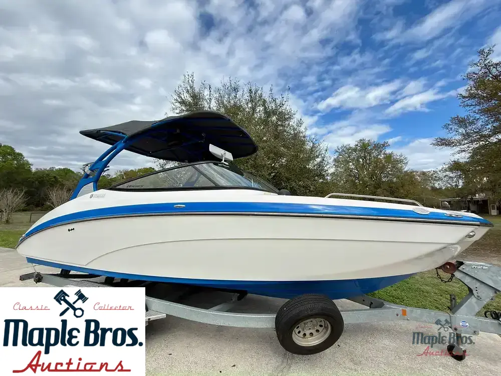 2020 Yamaha Wake Series 242X