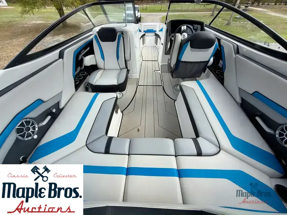 2020 Yamaha Wake Series 242X