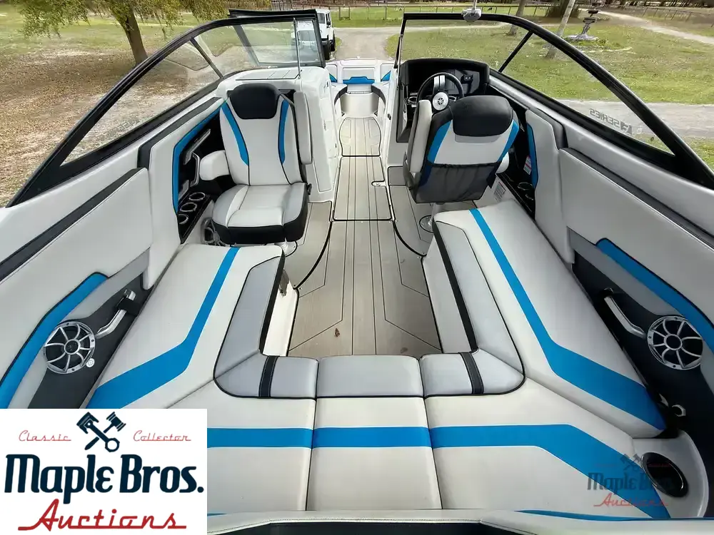 2020 Yamaha Wake Series 242X