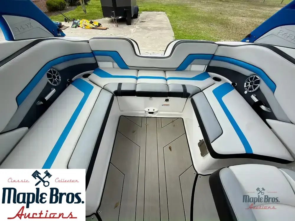 2020 Yamaha Wake Series 242X