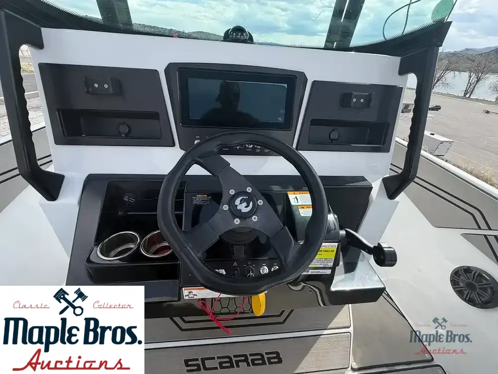2020 Scarab 255 Open