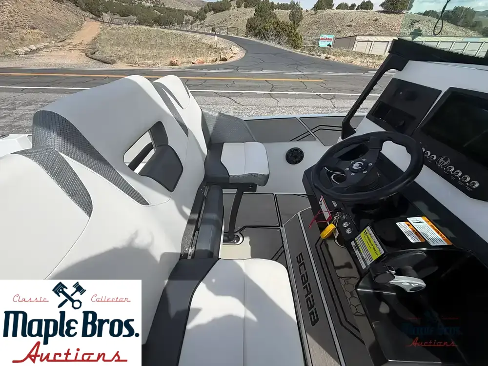 2020 Scarab 255 Open