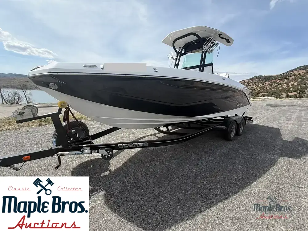 2020 Scarab 255 Open