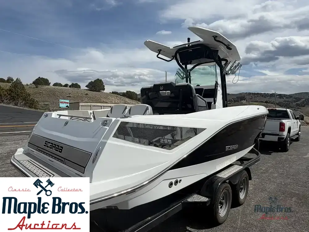 2020 Scarab 255 Open