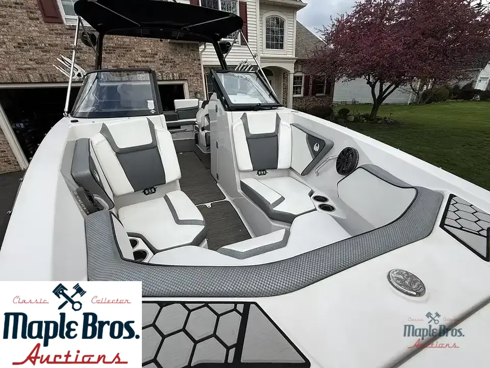 2019 Scarab 255 id wake edition