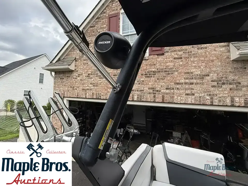 2019 Scarab 255 id wake edition