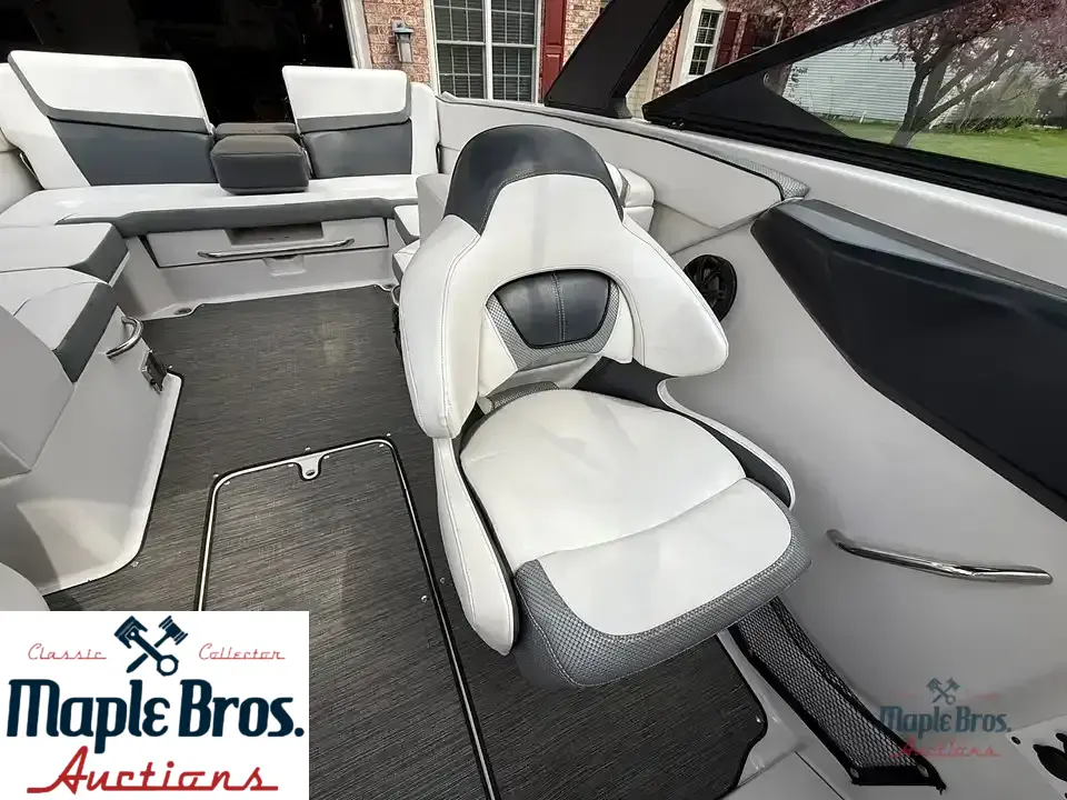 2019 Scarab 255 id wake edition