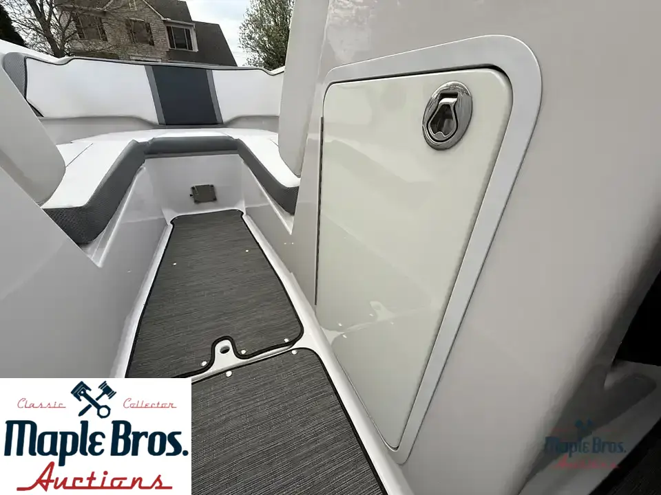 2019 Scarab 255 id wake edition
