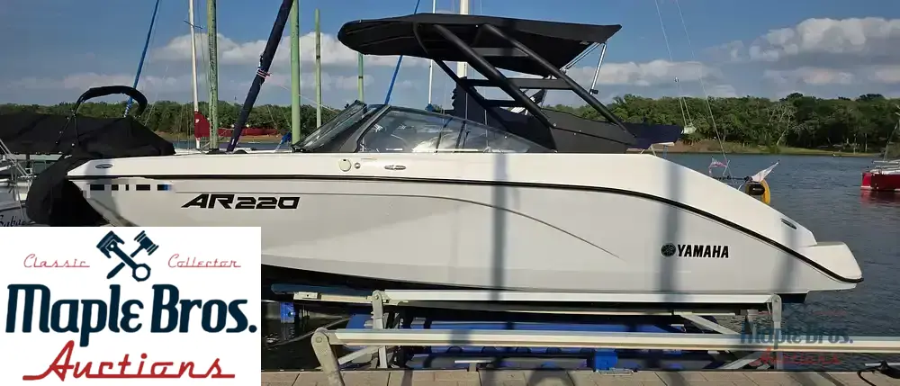 2023 Yamaha AR 220