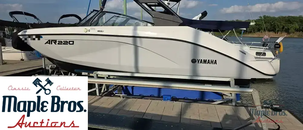 2023 Yamaha AR 220