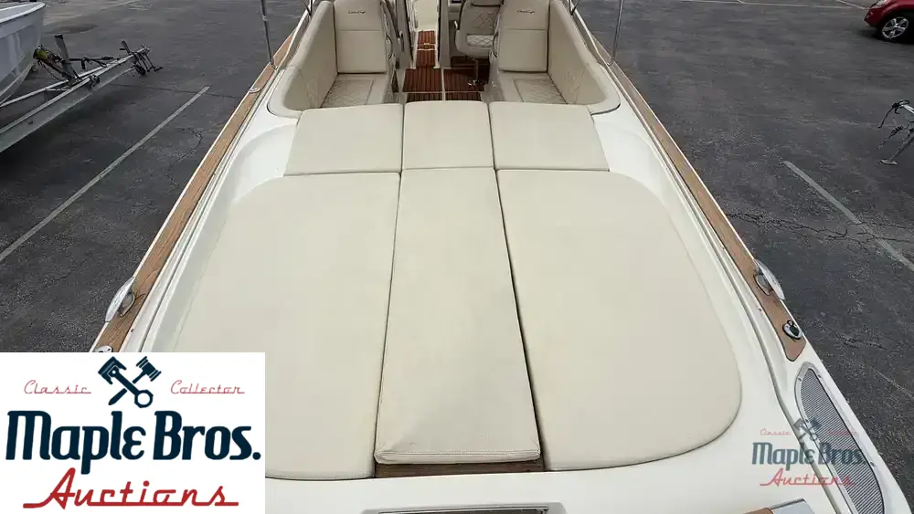 2015 Chris-Craft 32 Launch
