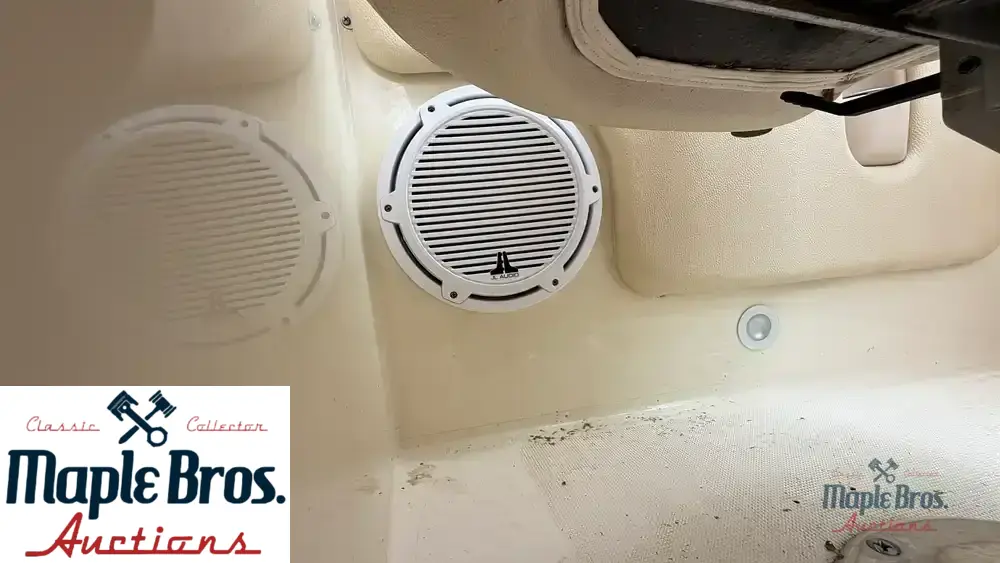 2015 Chris-Craft 32 Launch