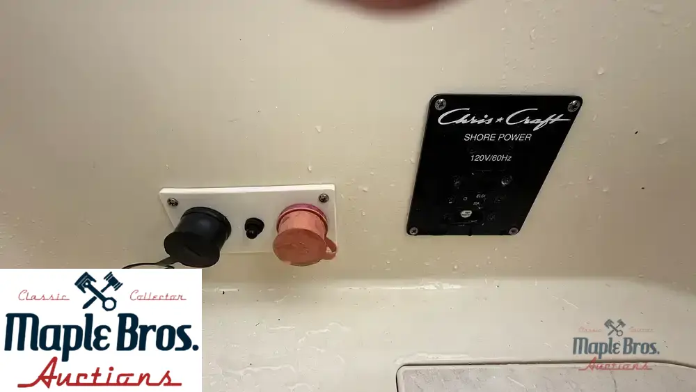 2015 Chris-Craft 32 Launch
