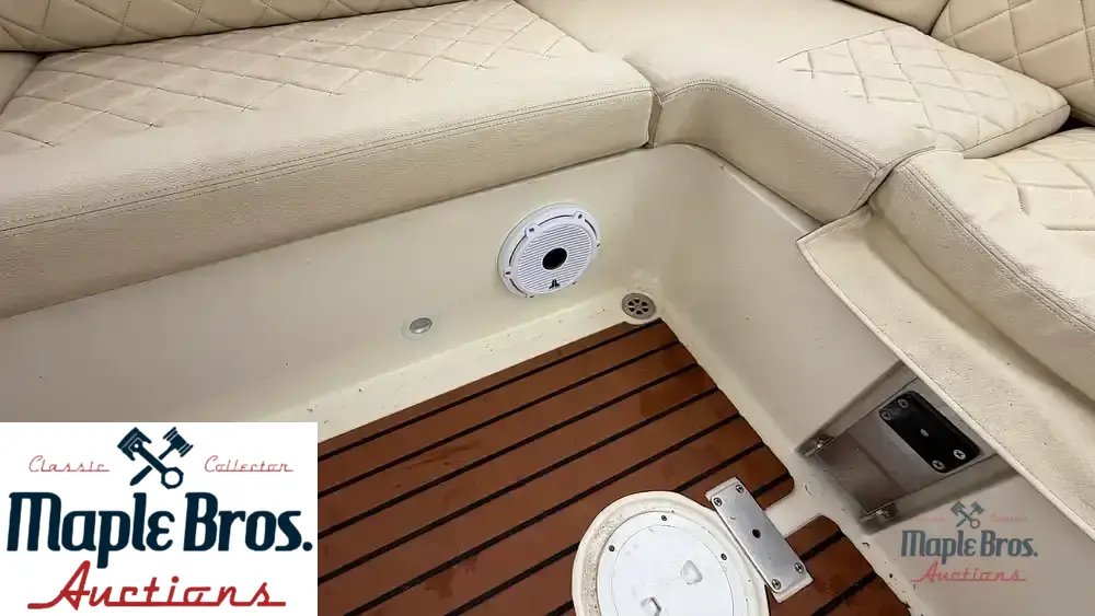 2015 Chris-Craft 32 Launch