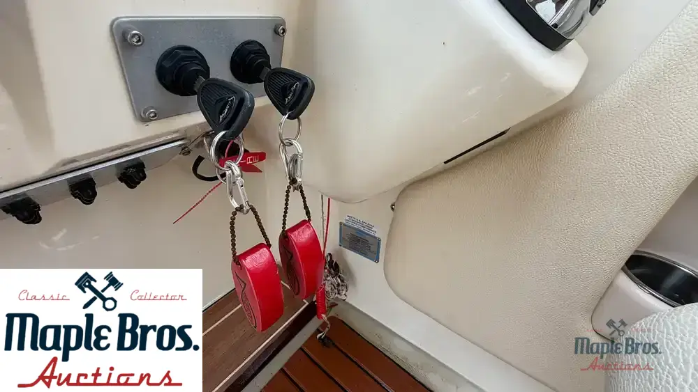 2015 Chris-Craft 32 Launch
