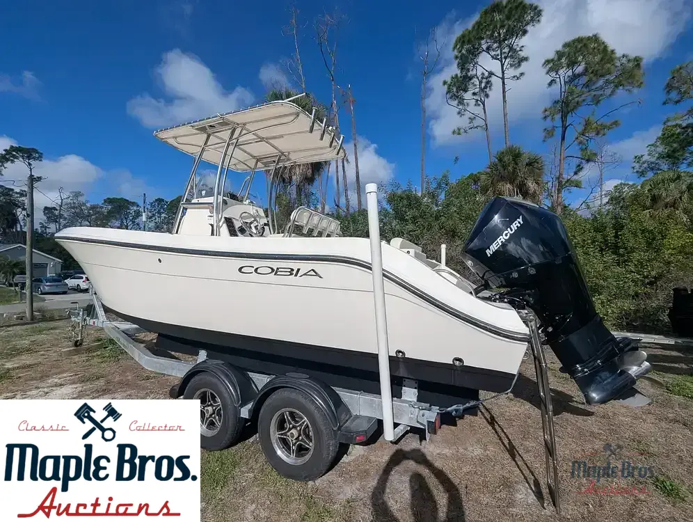 2023 Cobia 237